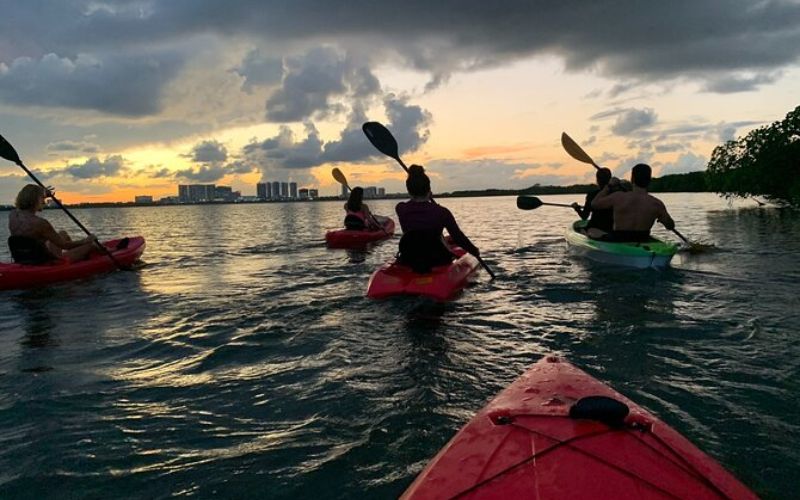 kayaking in cancun